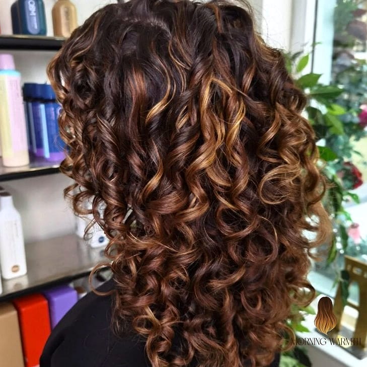 Best Hairstyles for Women with Big Foreheads