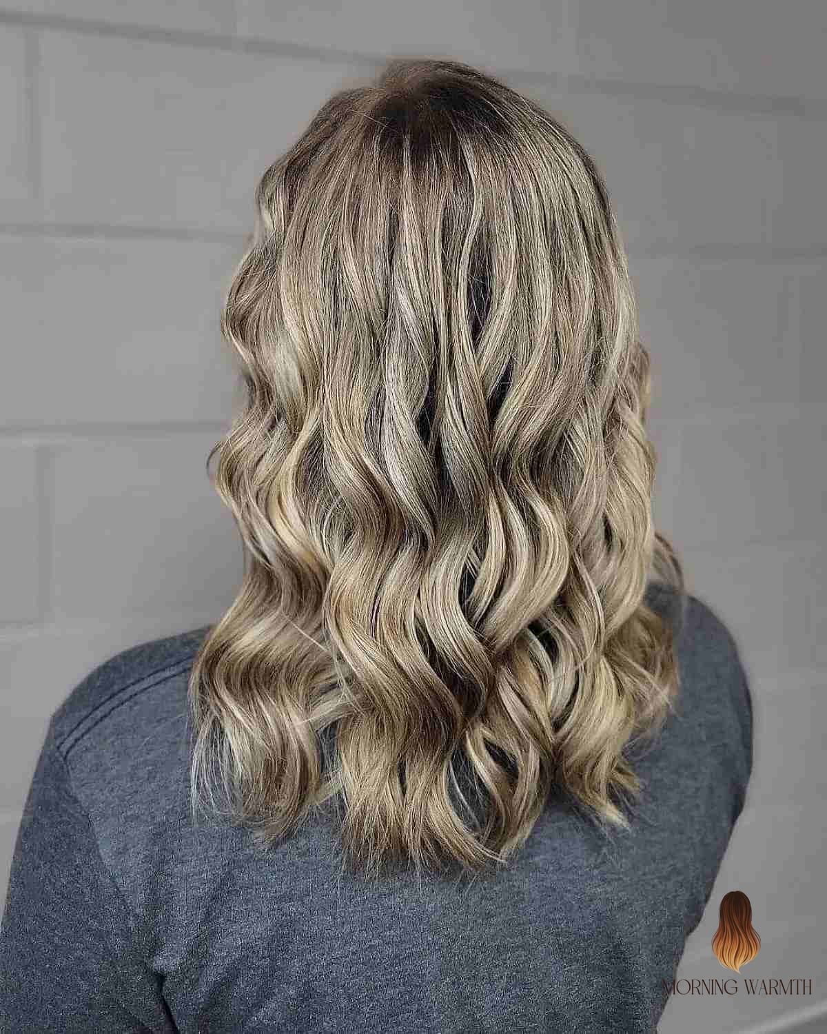 24 Reverse Balayage Ideas That Are Absolutely Stunning 17 Blonde Lowlights and Root Smudge