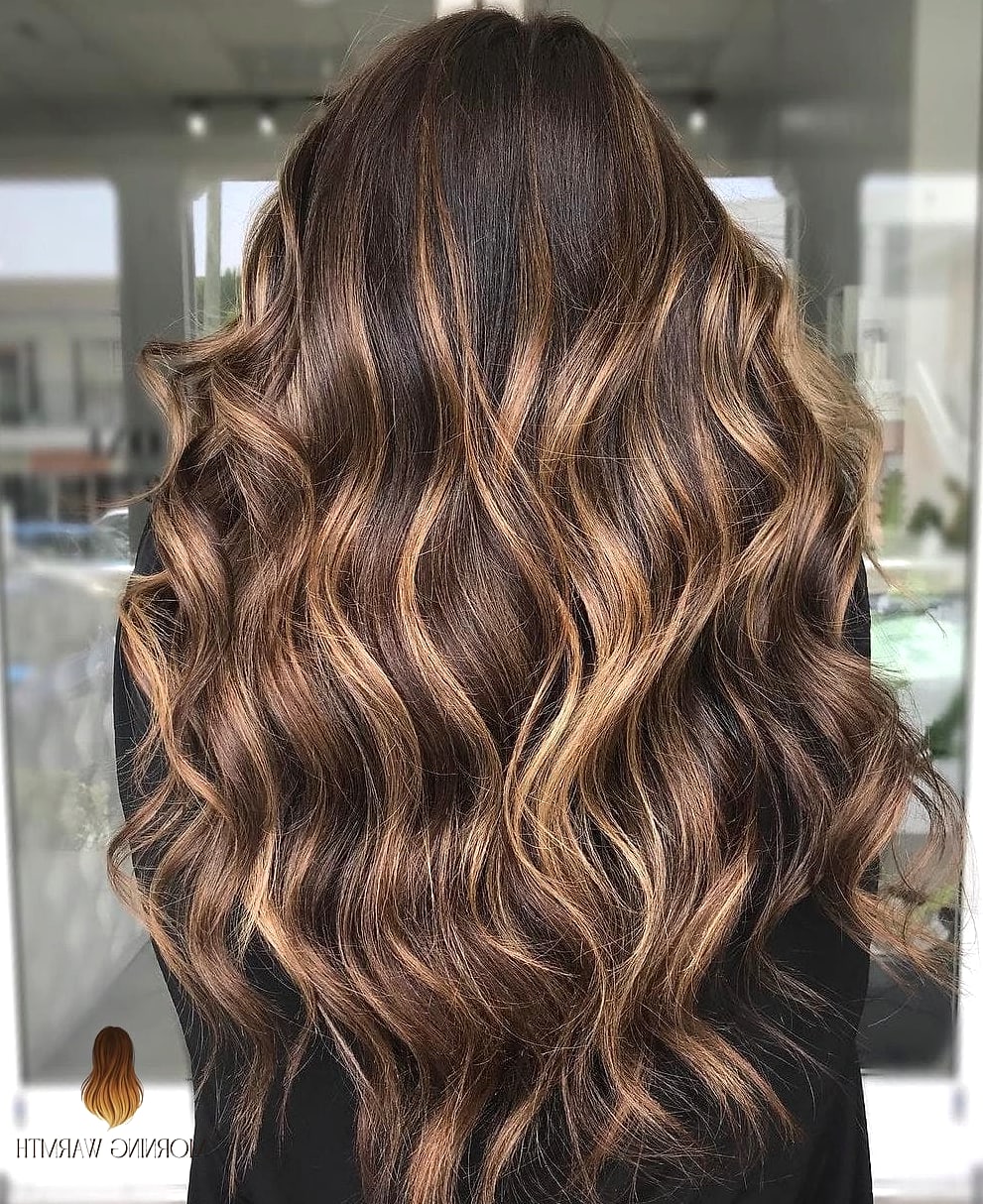 25 Dark Brown Hair With Caramel Highlights Ideas That Are Dreamy and So Inspiring 4 Caramel Highlights on a Long Lob