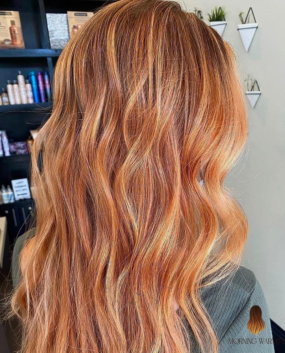 Caramel Ribbon Waves on Dark Espresso