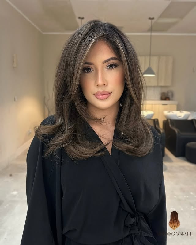 Chic Medium-Length Brown Hair with Soft Layers