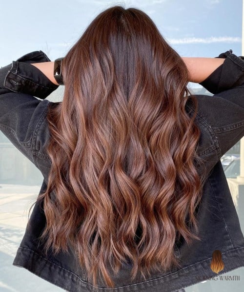 25 Winter Hair Color Ideas That Are Dreamy and So Inspiring 4 Chocolate Brown