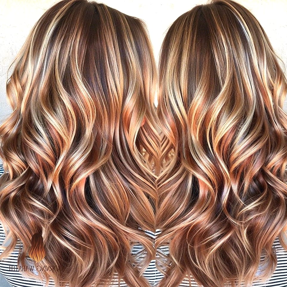 24 Dirty Blonde Hair With Highlights Ideas That Are Absolutely Stunning 25 Copper-Kissed Caramel Beach Waves