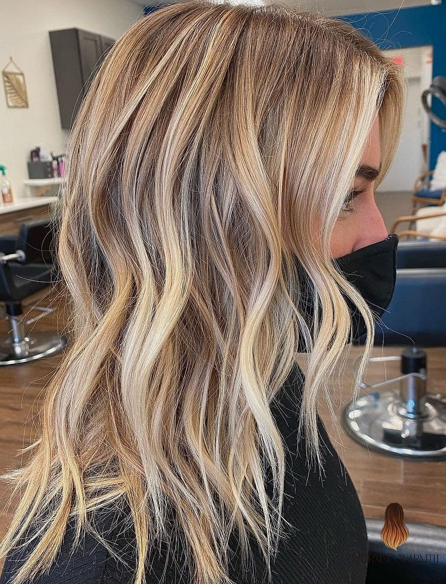 25 Balayage Haare Blond Ideas That Are Going Viral on Pinterest Right Now 13 V-Cut Long Curly Blonde Hairstyle