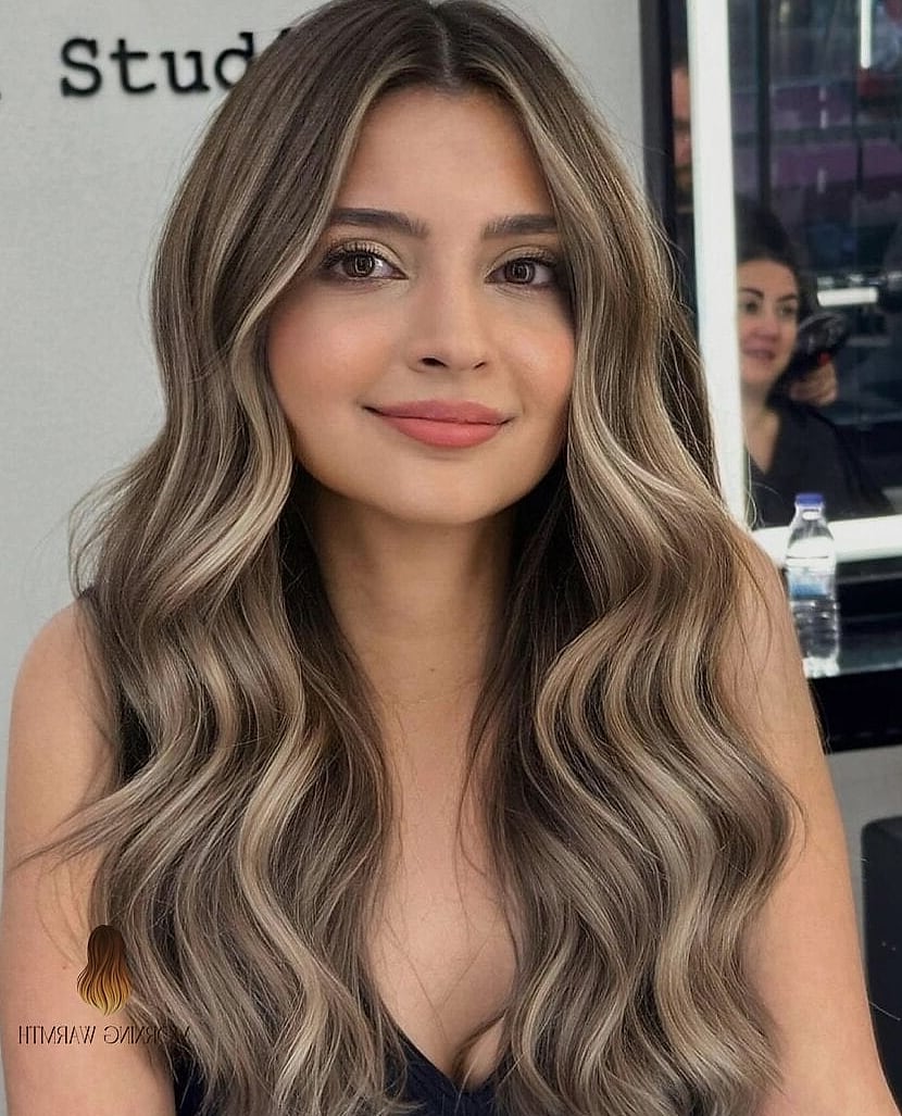 25 Balayage Haare Blond Ideas That Are Going Viral on Pinterest Right Now 26 Deep Chocolate Balayage with Flowing Waves