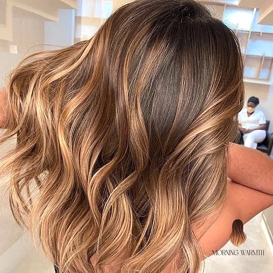 20 Balayage Miel Ideas That Are Breathtakingly Beautiful 12 Dimensional Caramel Balayage on Brown Hair