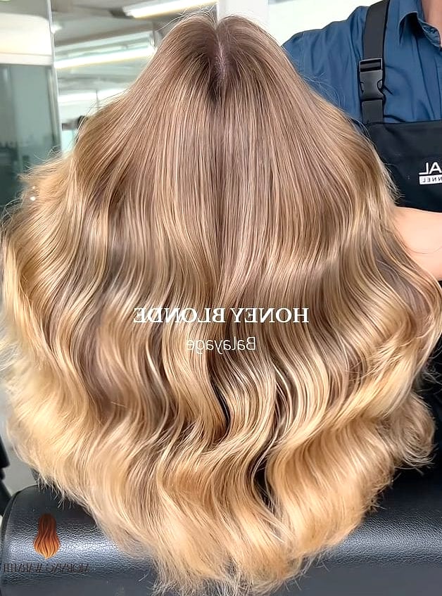 25 Honey Blonde Balayage Ideas That Are Going Viral on Pinterest Right Now 26 Glossy Honey Blonde Finish