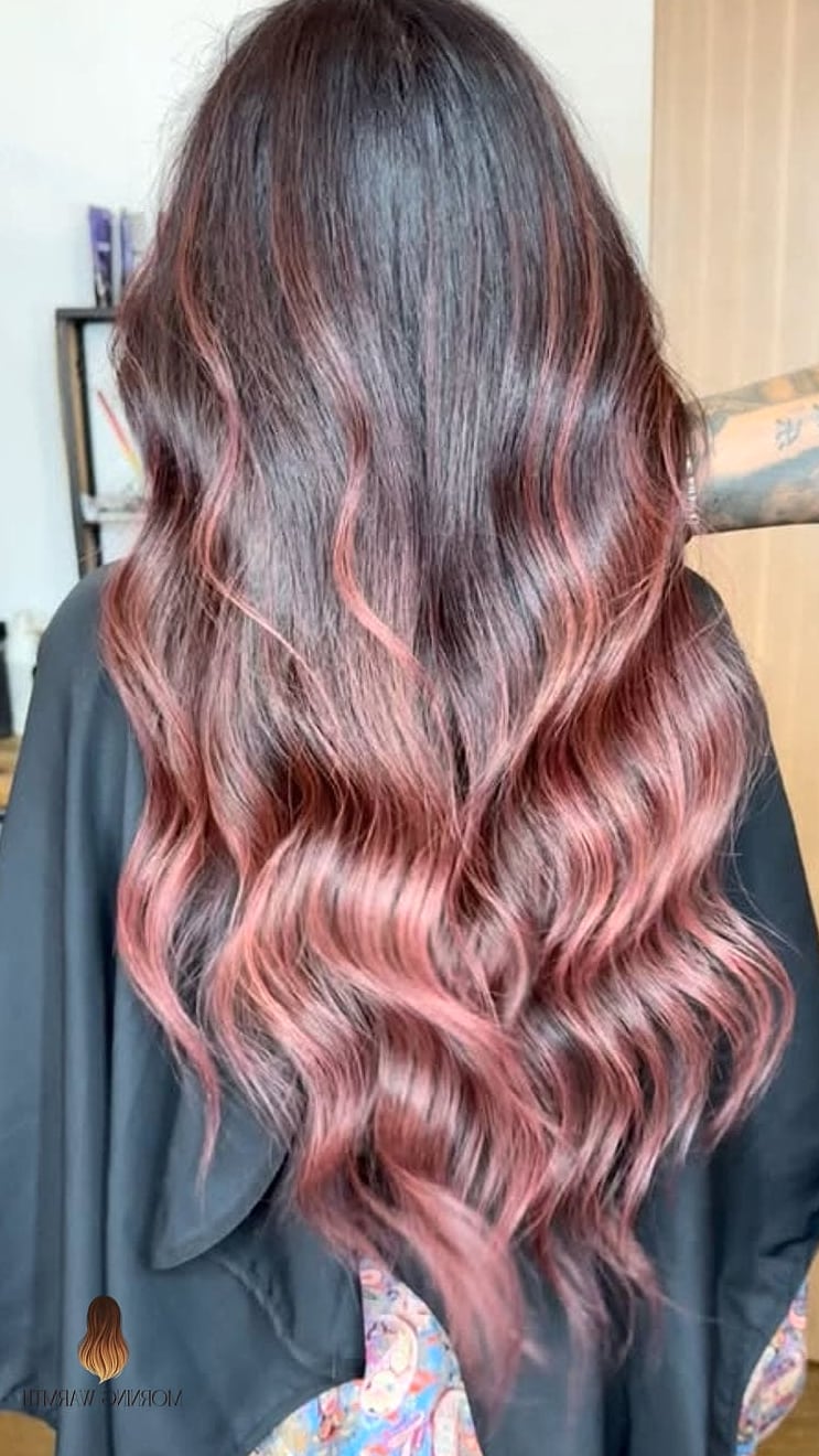 25 Mechas Balayage Rubio Ideas That Are Going Viral on Pinterest Right Now 21 Mahogany Balayage with Cascading Waves