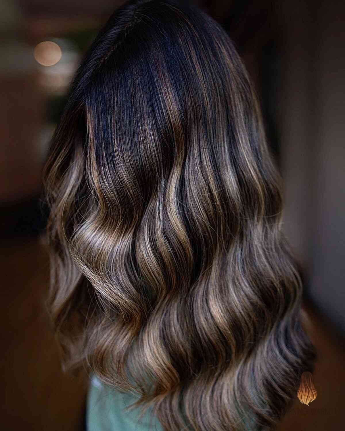 27 Brown Hair With Caramel Highlights Ideas That Every Stylist Needs to See 2 Rooted Dark Brunette with Caramel Streaks