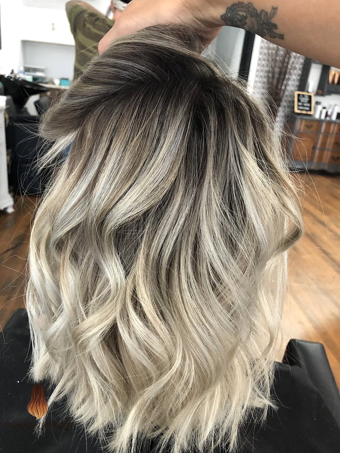 23 Hair Colour Ideas Inspo Ideas Worth Pinning Immediately 19 Shoulder-Length Butterfly with a Balayage Whisper