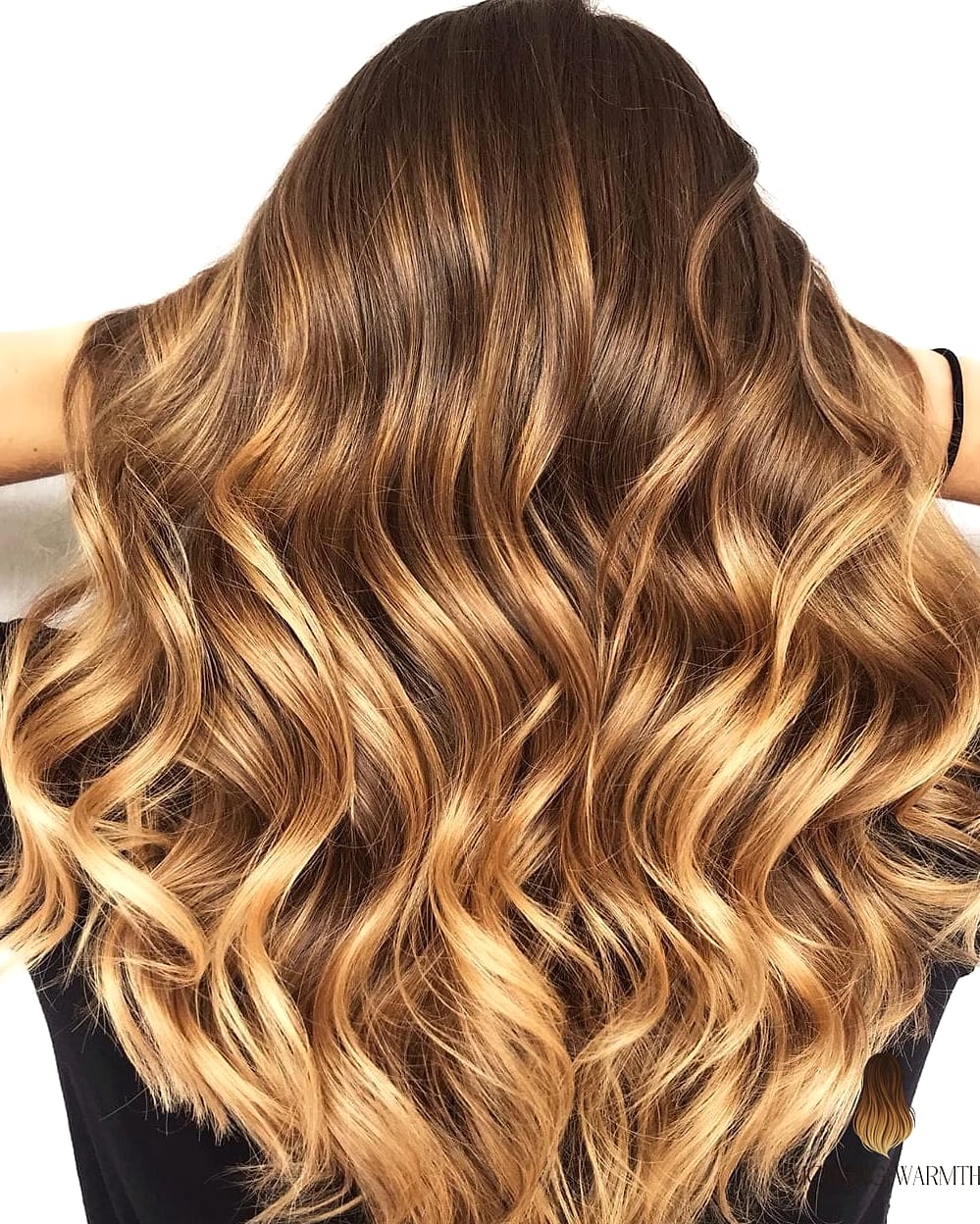 25 Balayage Haare Blond Ideas That Are Going Viral on Pinterest Right Now 14 Warm Caramel Balayage with Soft Waves
