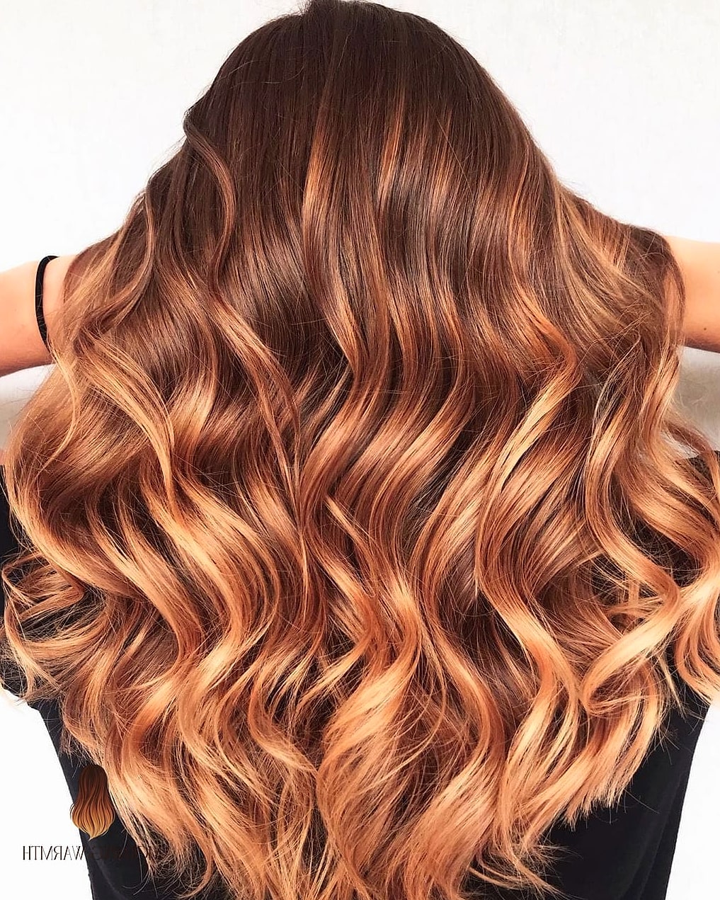 25 Balayage Haare Blond Ideas That Are Going Viral on Pinterest Right Now 22 Warm Caramel Balayage with Voluminous Waves
