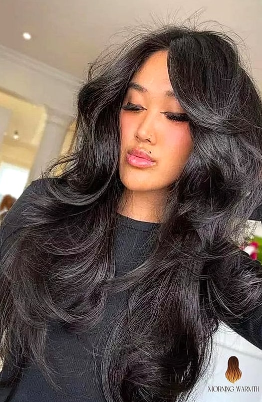 23 Dark Hair Color Ideas Inspo Ideas Worth Pinning Immediately 9 Wavy Butterfly at Medium Length with Easy Texture