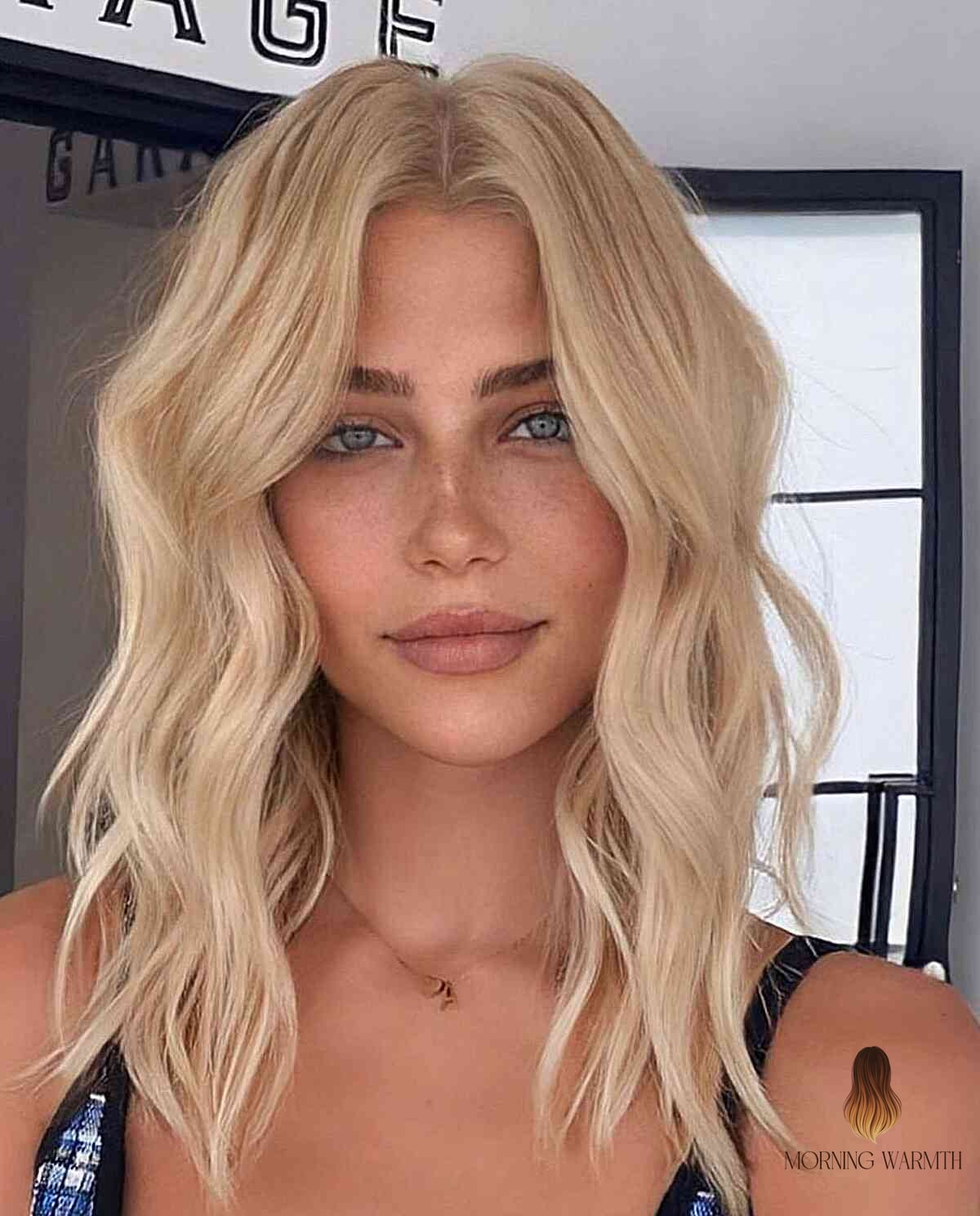 23 Balayage Brunette Inspo Ideas Worth Pinning Immediately 24 Y2K-Inspired Middle Part Beachy Waves